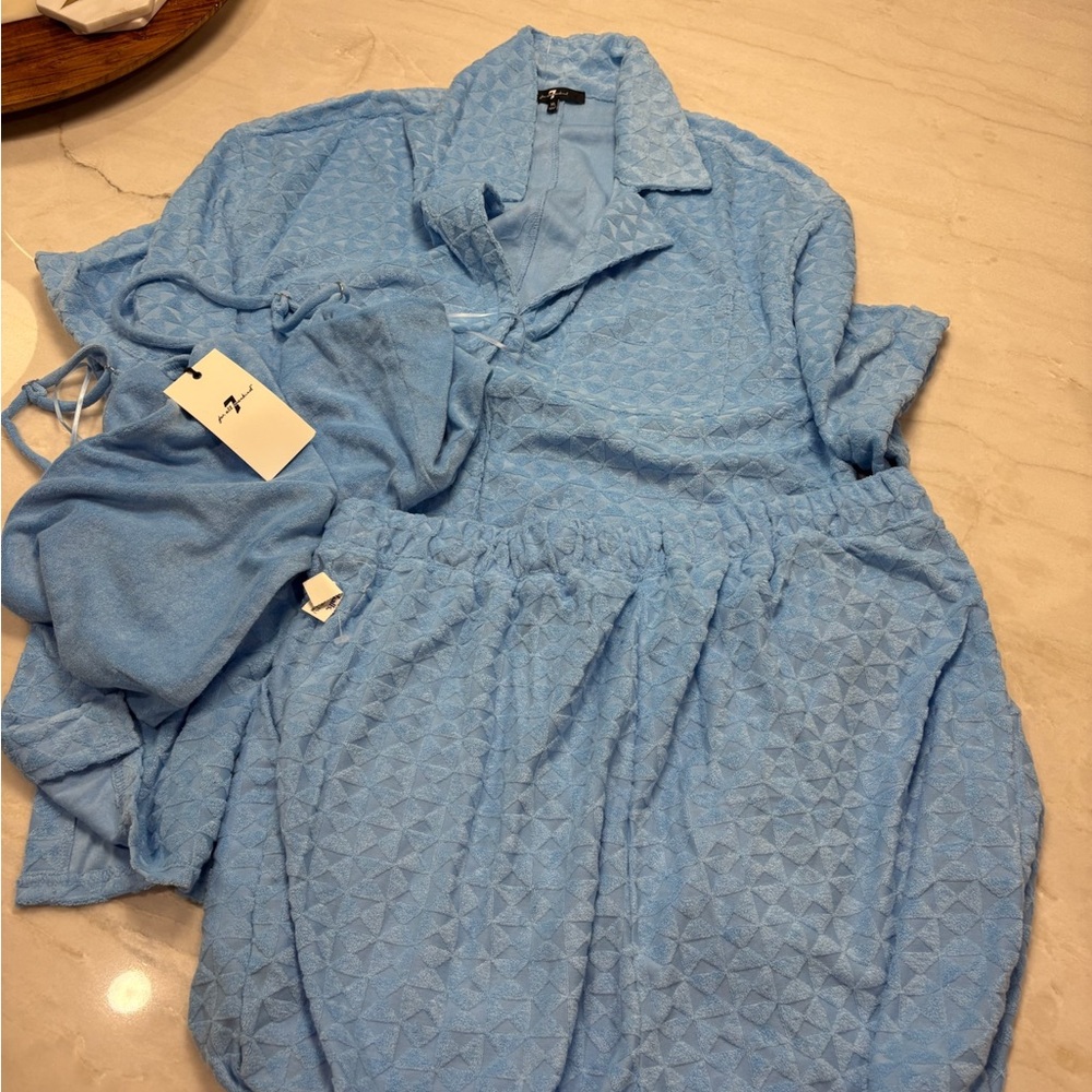 Light Blue Textured Two-Piece Set ''